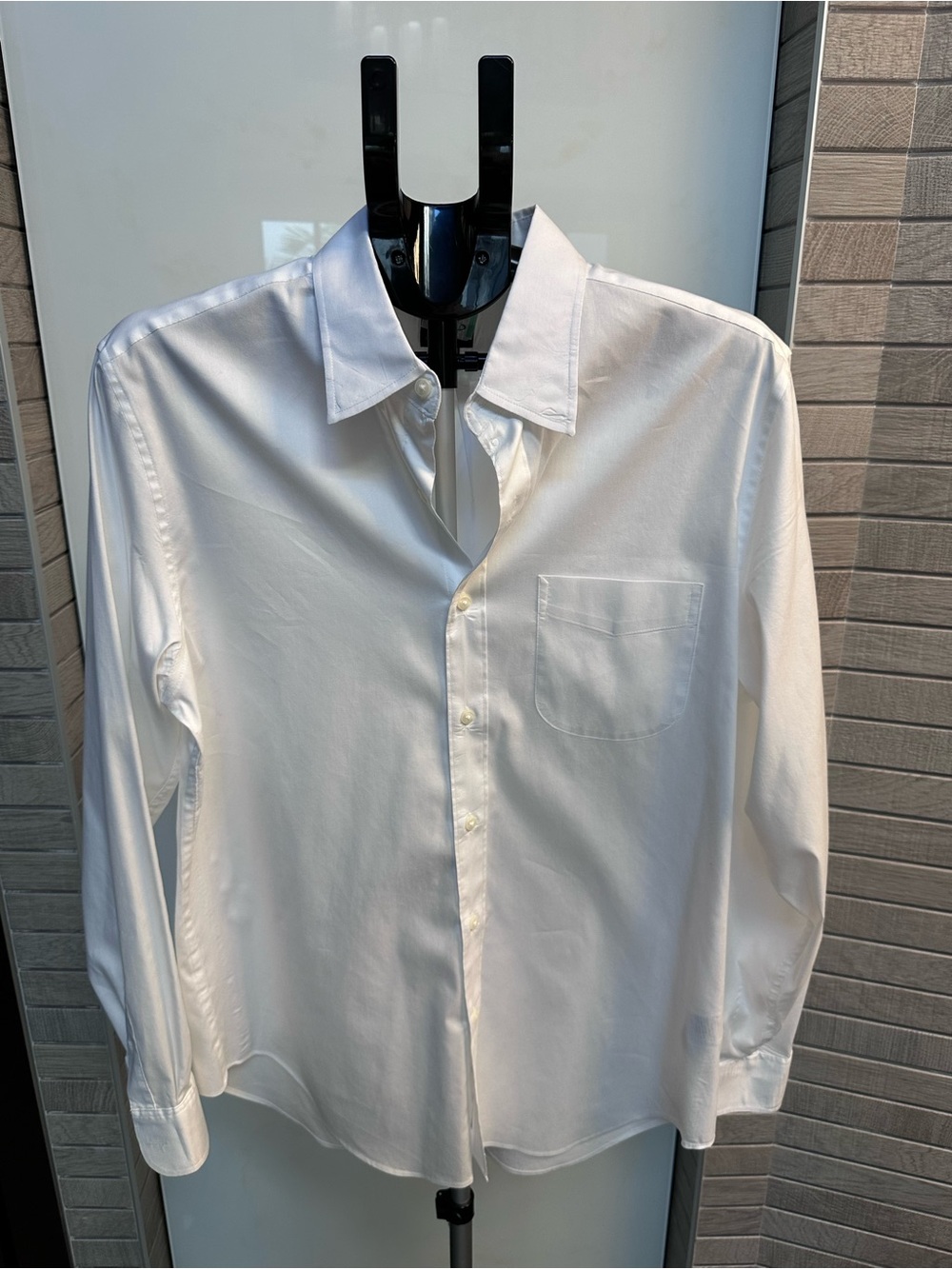 Classic White Performance Stretch Long-Sleeve Button-Up Shirt